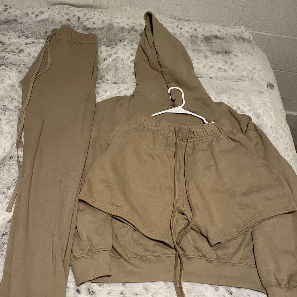 MNML Basic Hoodie / Sweatpants / shorts Bundle